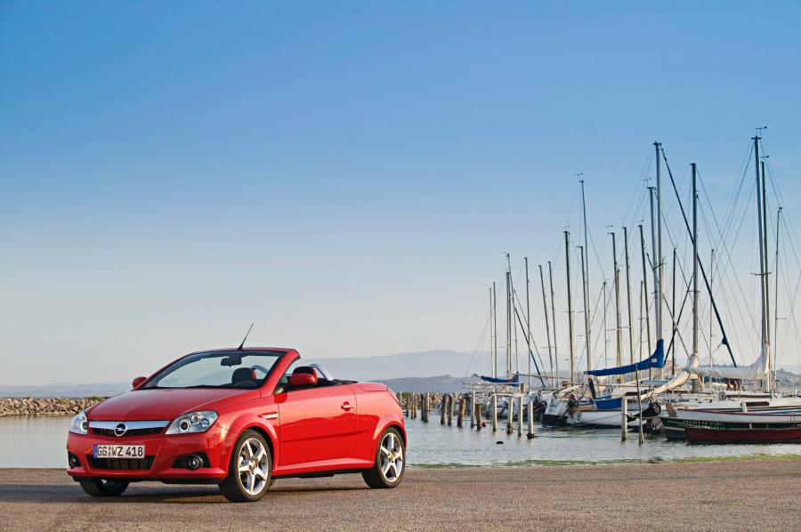  Opel Tigra Twin Top 2004 года  (фото 57 из 142)